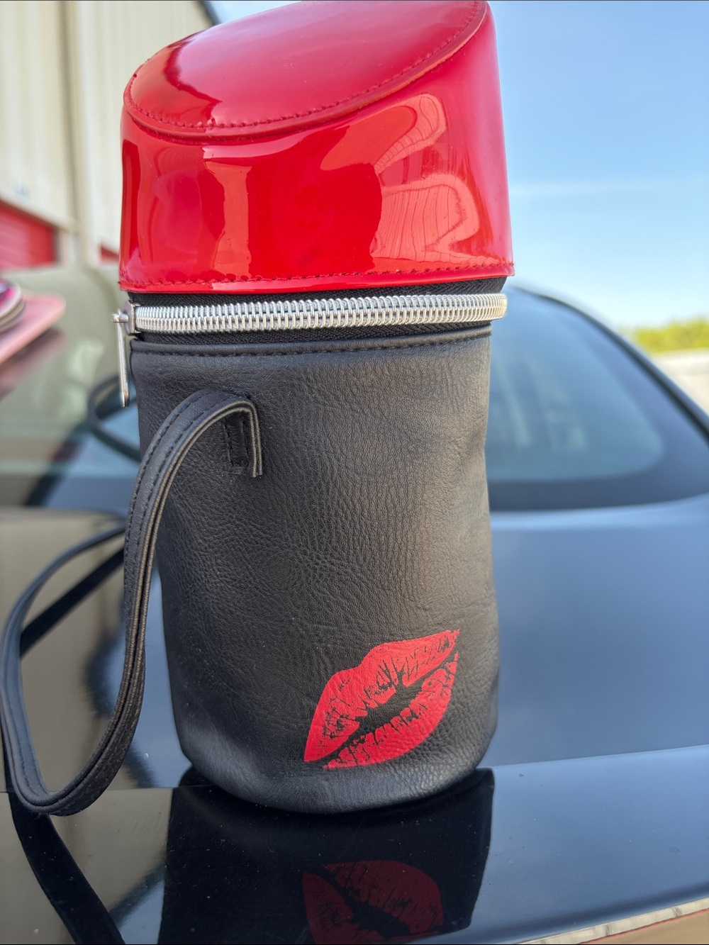 Black & Red Lip Accent Crossbody Bag